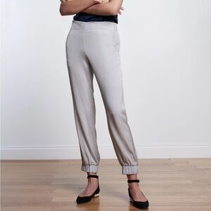 NOUVELLE SILK 95 Gray Silk Joggers Size Small